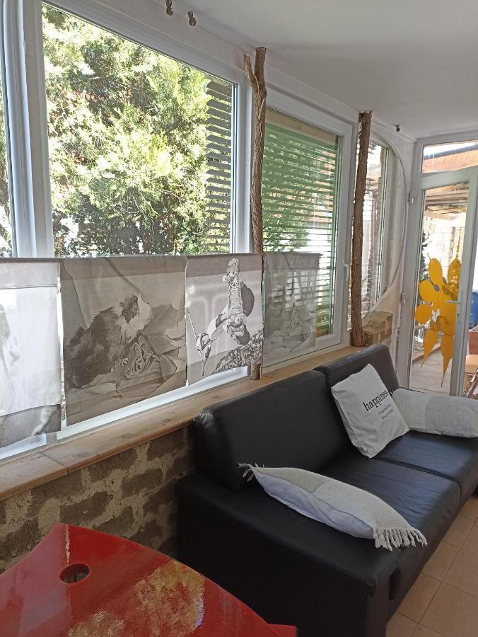 Uj Vilag Apartment ฮอร์กานี ภายนอก รูปภาพ