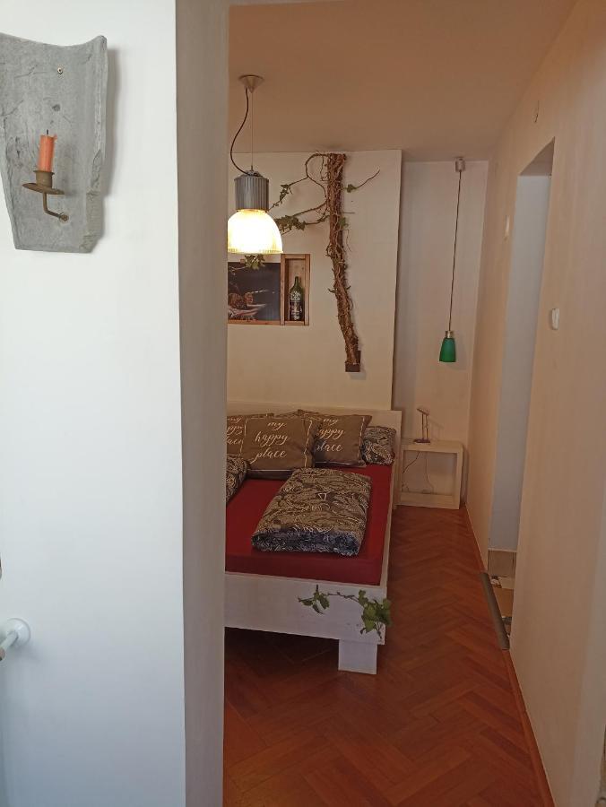 Uj Vilag Apartment ฮอร์กานี ภายนอก รูปภาพ