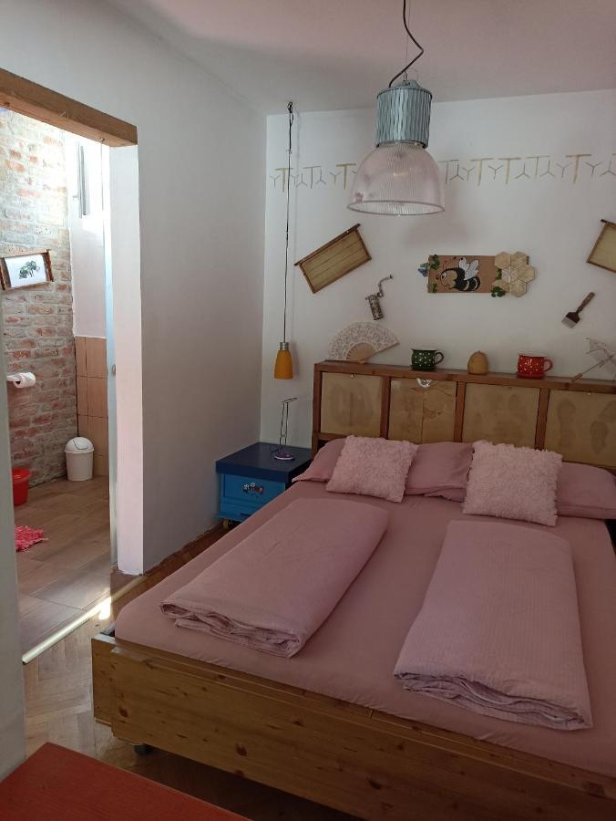 Uj Vilag Apartment ฮอร์กานี ภายนอก รูปภาพ