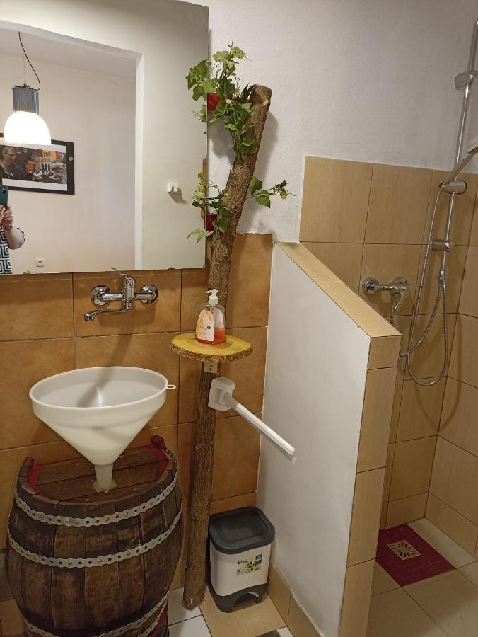 Uj Vilag Apartment ฮอร์กานี ภายนอก รูปภาพ